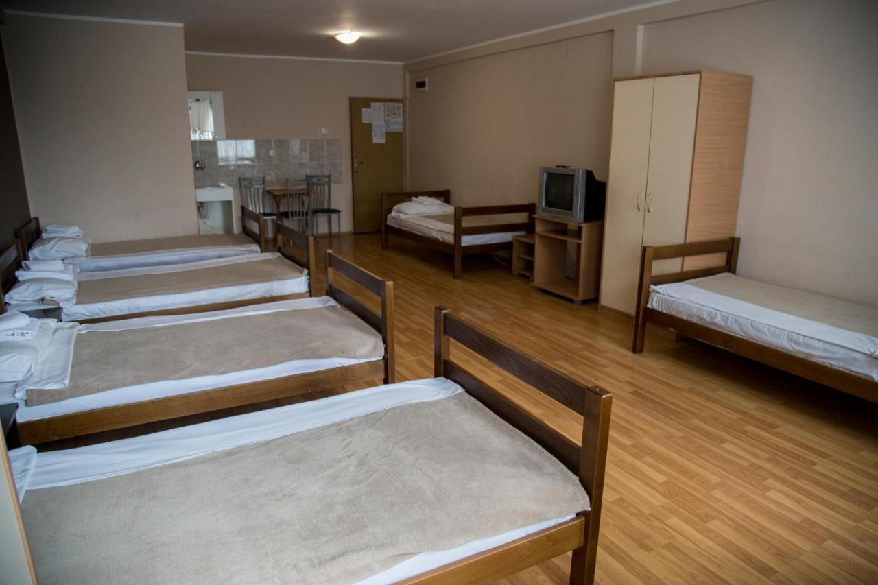 Hostel Milkaza ノヴィ・サド エクステリア 写真