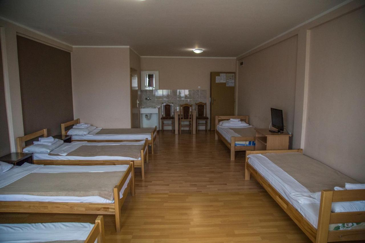 Hostel Milkaza ノヴィ・サド エクステリア 写真